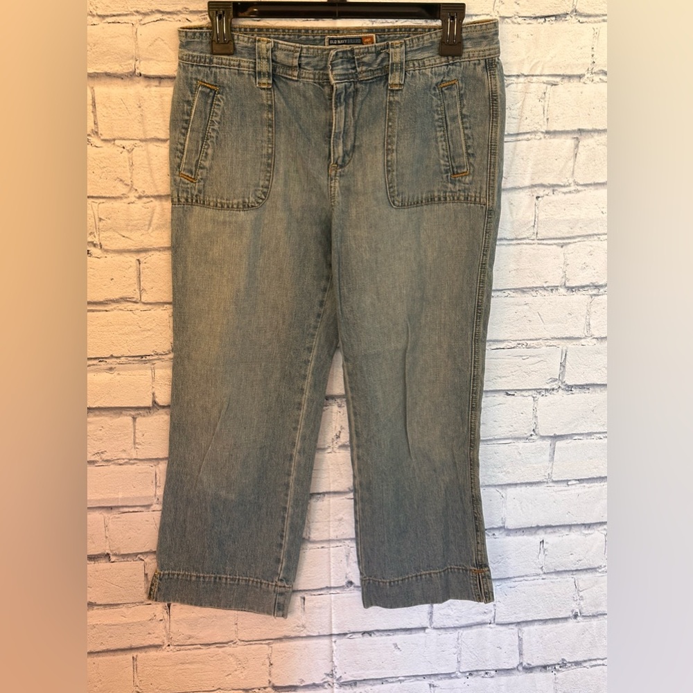 Old Navy Just Below the Waist Blue Jeans Capris size 4